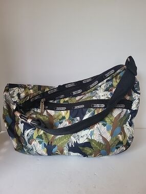 LeSportsac 1990s Vintage Animal Safari Green Leaf-Print Hobo Bag